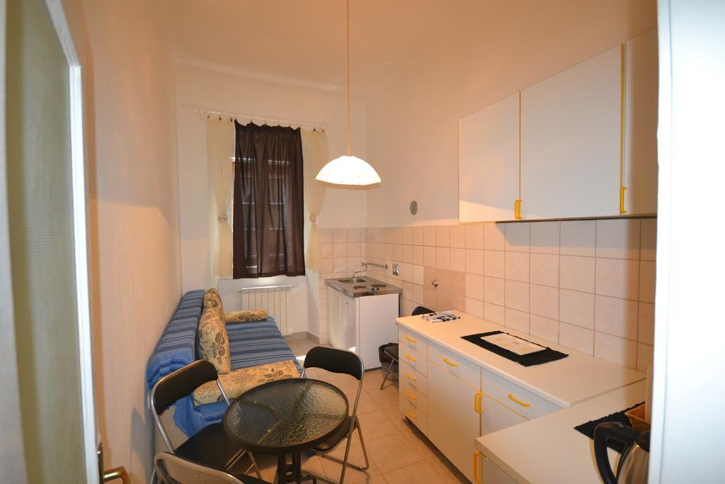 Apartment Porto Baross Rijeka Buitenkant foto